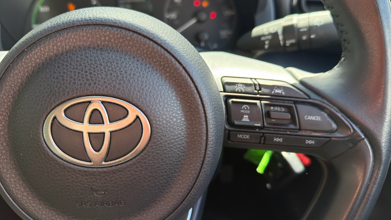 Toyota Yaris 1.5 Hybrid Icon 5dr CVT Hybrid Hatchback